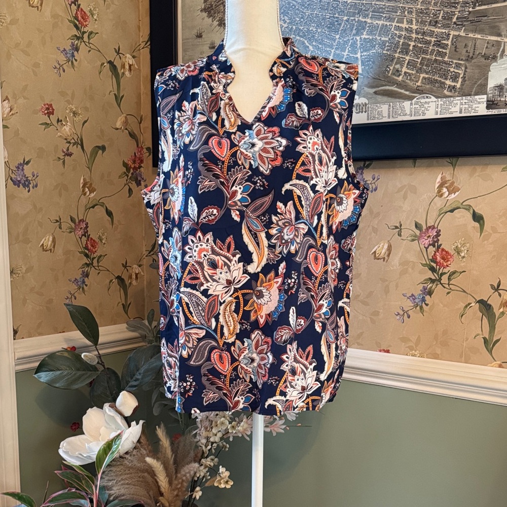 SHEIN Multicolor Floral Sleeveless Blouse